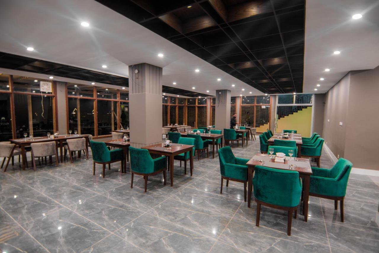 Tibet Hotel Skardu Exteriör bild
