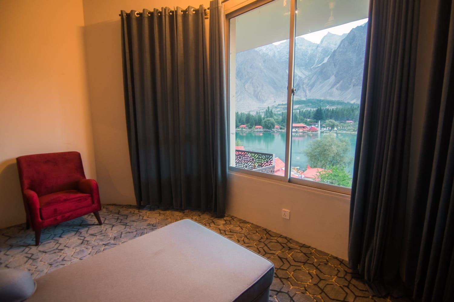 Tibet Hotel Skardu Exteriör bild