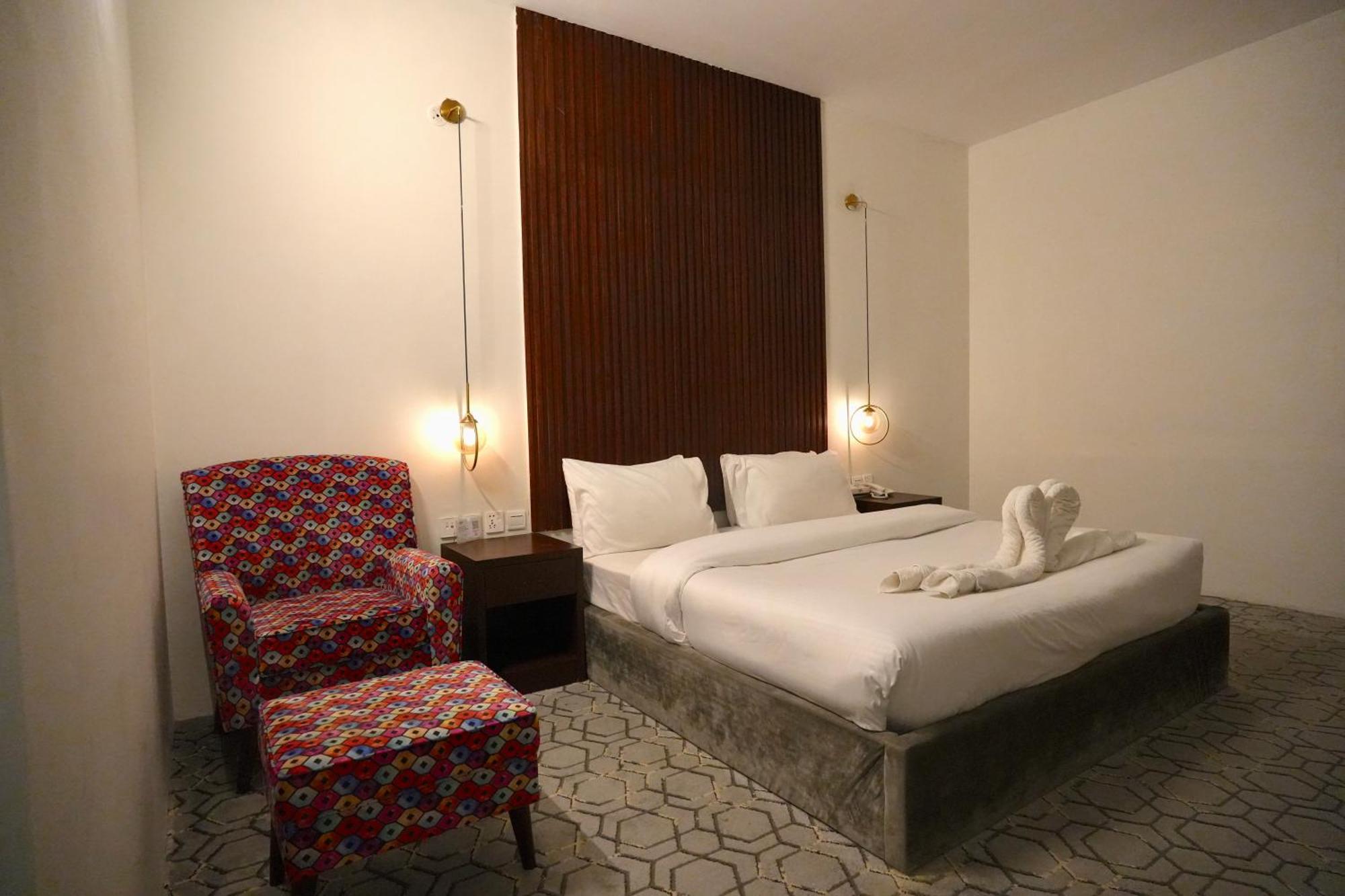 Tibet Hotel Skardu Exteriör bild